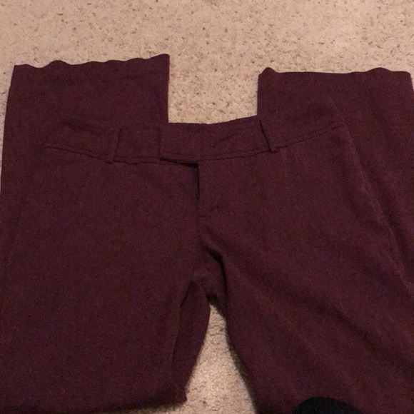 Wide leg maroon dress pants - Picture 3 of 4